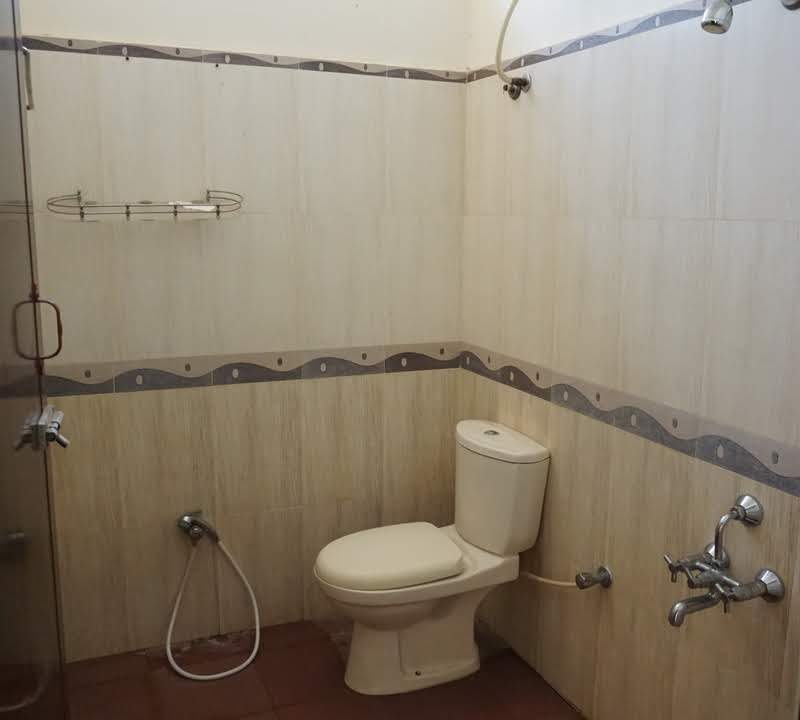 upperbathroom-01 (1)